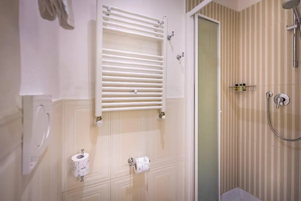 DOUBLE ECONOMY Room, Hotel Ungherese Small Luxury Hotel, Florence