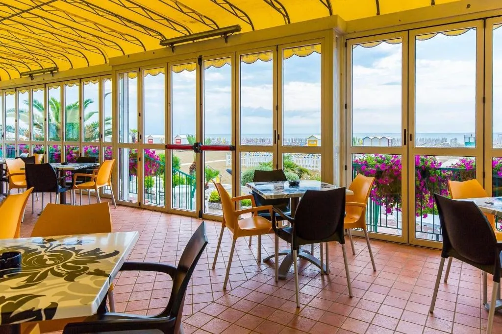 Restaurant, Touring, Venice