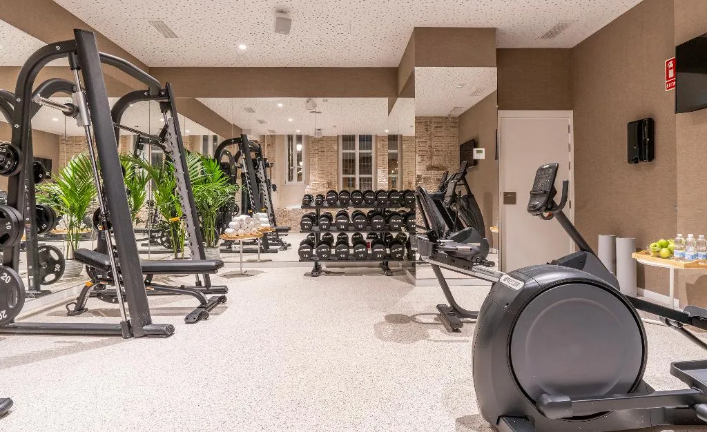 Sports and Entertainment, Axel Hotel Valencia - Adults Only, Valencia
