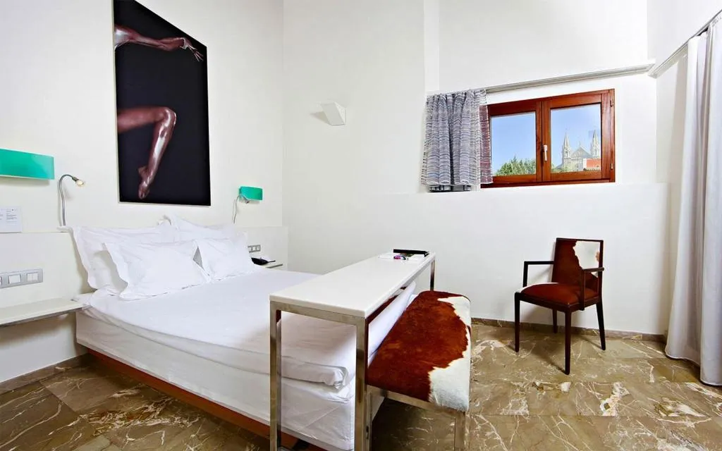 DOUBLE BASIC Room, Petit Palace Hotel Tres, Majorca