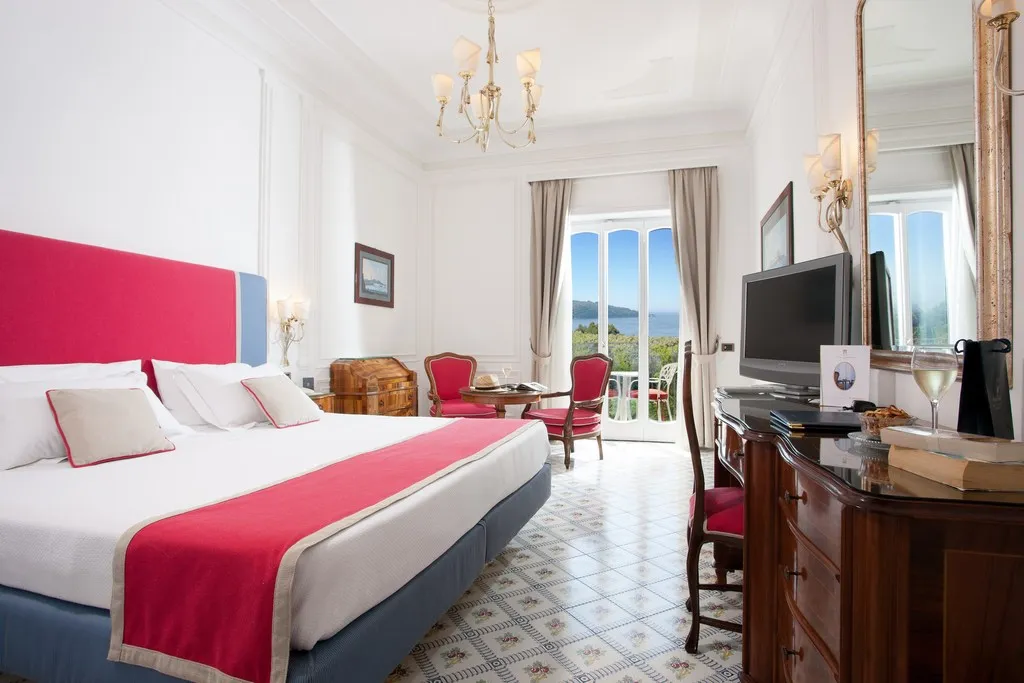 Double or Twin DELUXE Room, Grand Hotel Ambasciatori, Naples