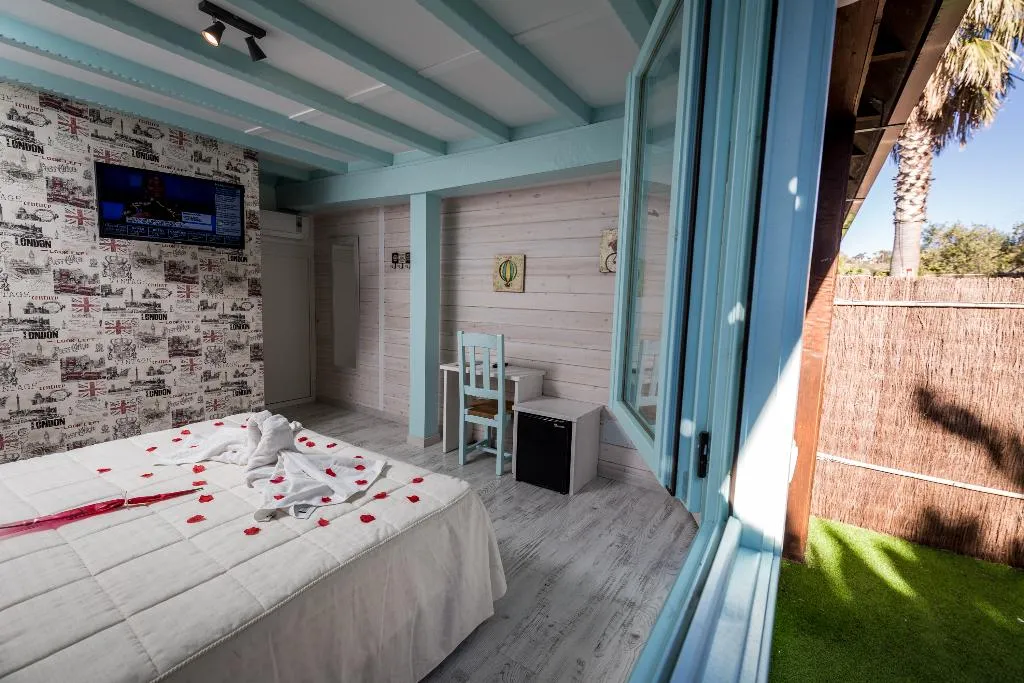 DOUBLE SUPERIOR Room, Hotel Restaurante La Torre, Costa De La Luz
