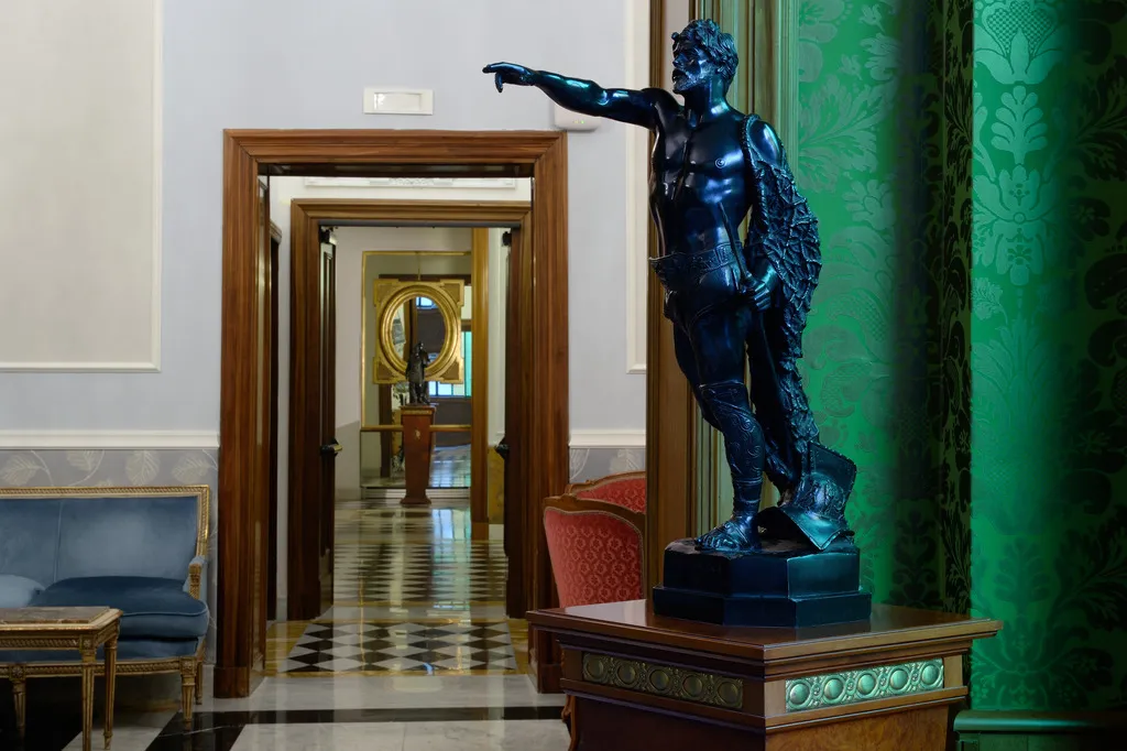 Lobby, Giulio Cesare, Rome