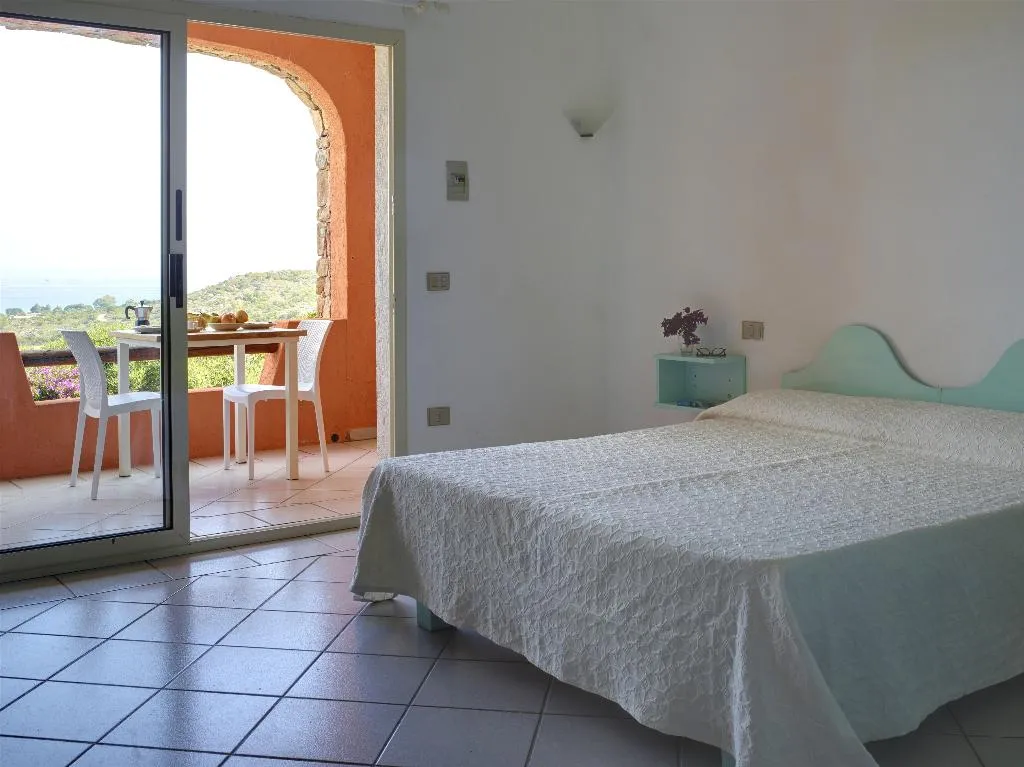 STUDIO SEA VIEW CAPACITY 2 Room, Lu Nibareddu Residence Hotel, Olbia
