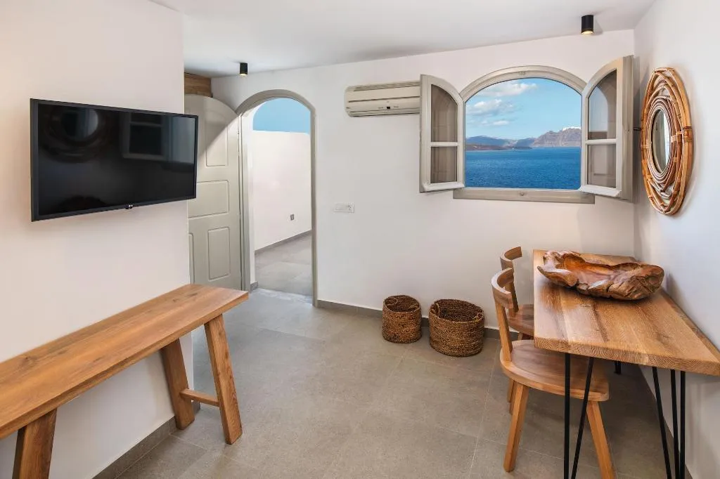 Room, Kokkinos Villas, Santorini