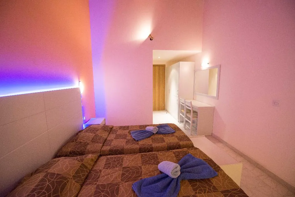Room, Silver Beach Hotel and Annexe Apartments, Corfu
