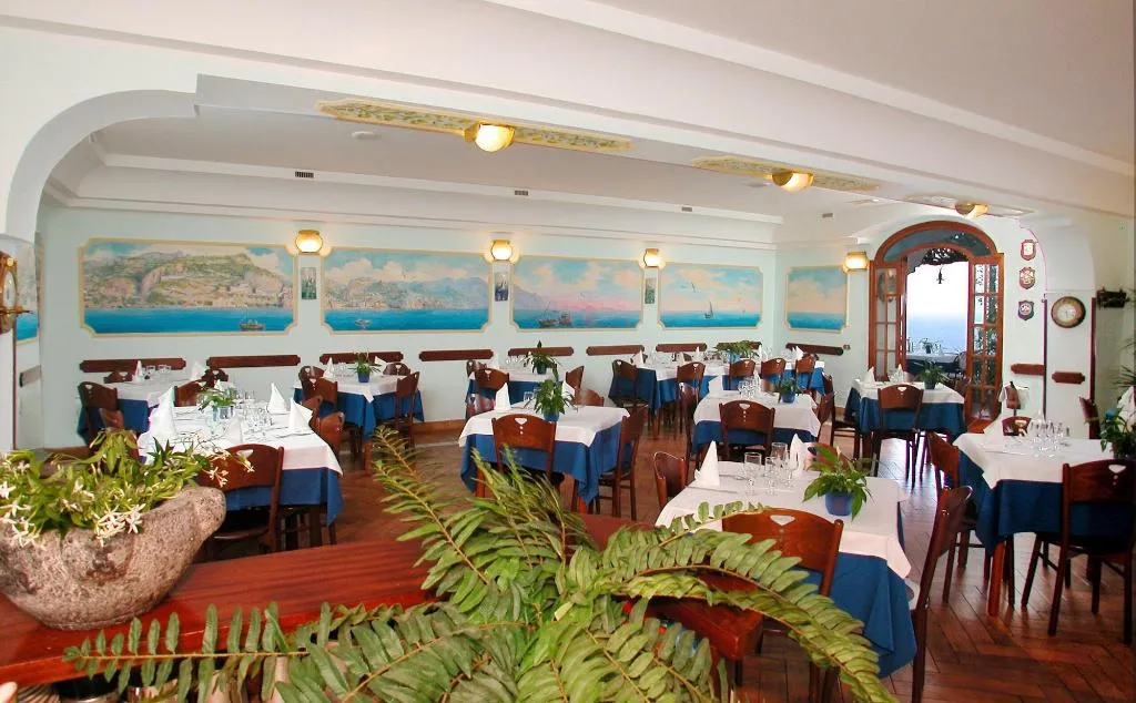 Restaurant, Al Pesce d'Oro, Naples