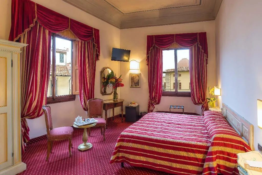 Double or Twin SUPERIOR Room, Paris, Florence