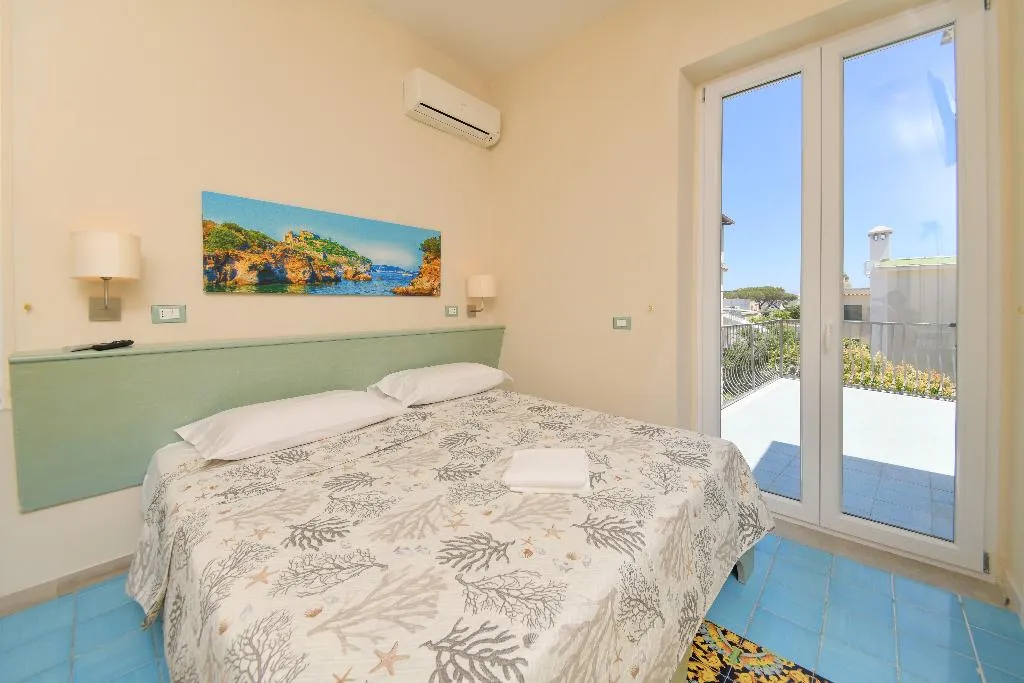 DOUBLE SUPERIOR Room, Albergo Atlantic Ischia, Naples
