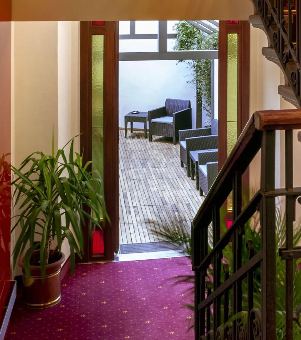 Terrace, Lancaster Hotel, Milan
