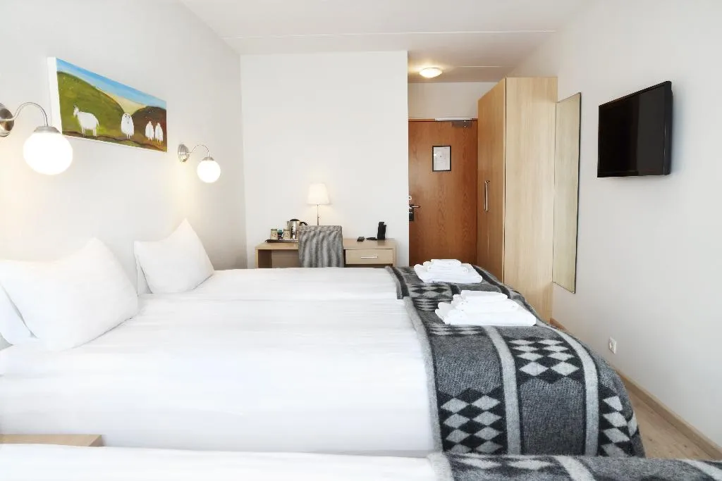 TRIPLE STANDARD Room, Fosshotel Lind, Reykjavik