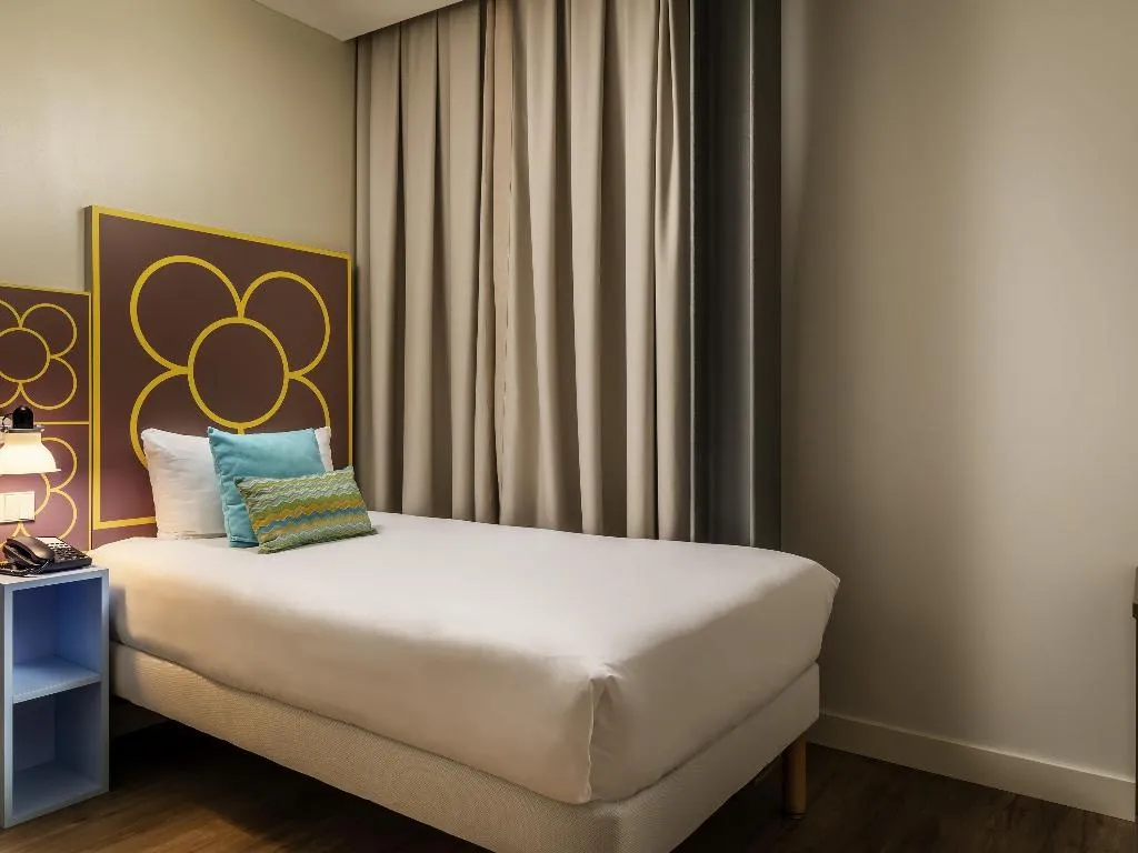 SINGLE STANDARD Room, Ibis Styles Barcelona Centre, Barcelona