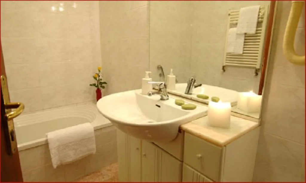 SINGLE STANDARD Room, Hotel Canal, Venice