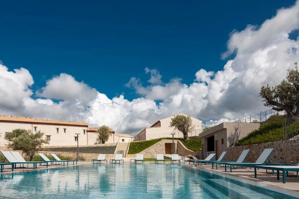 Pool, Borgo D'orlando, Catania