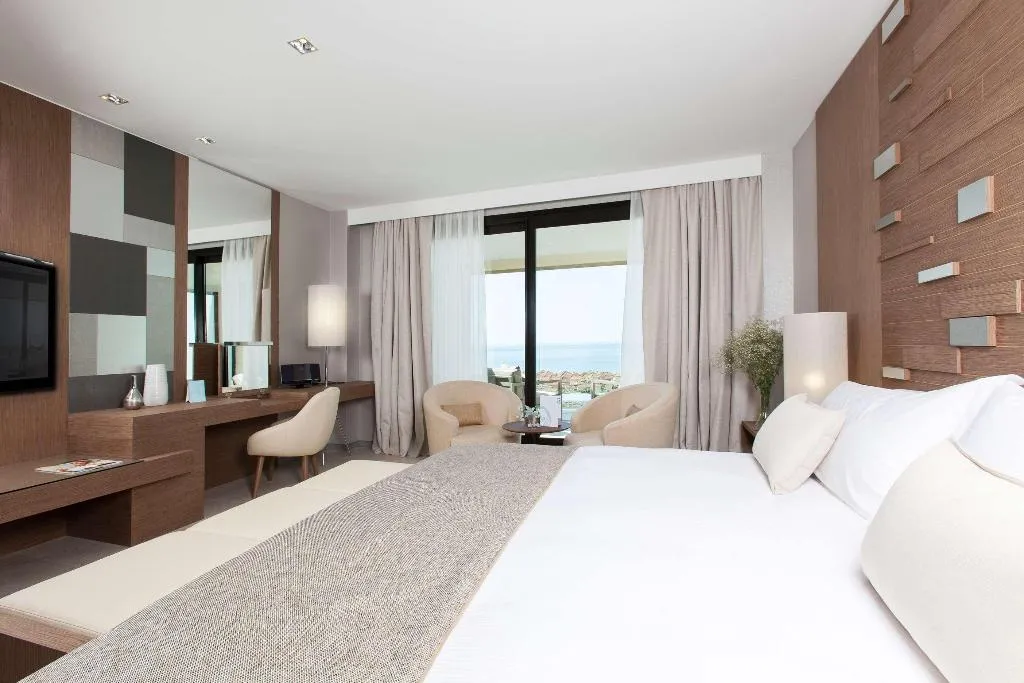 Room, The Oasis by Don Carlos Resort, Costa Del Sol