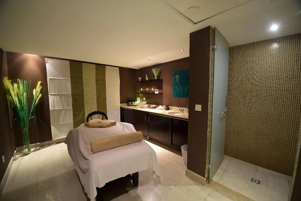 Sports and Entertainment, Radisson Blu Cairo Heliopolis, Cairo