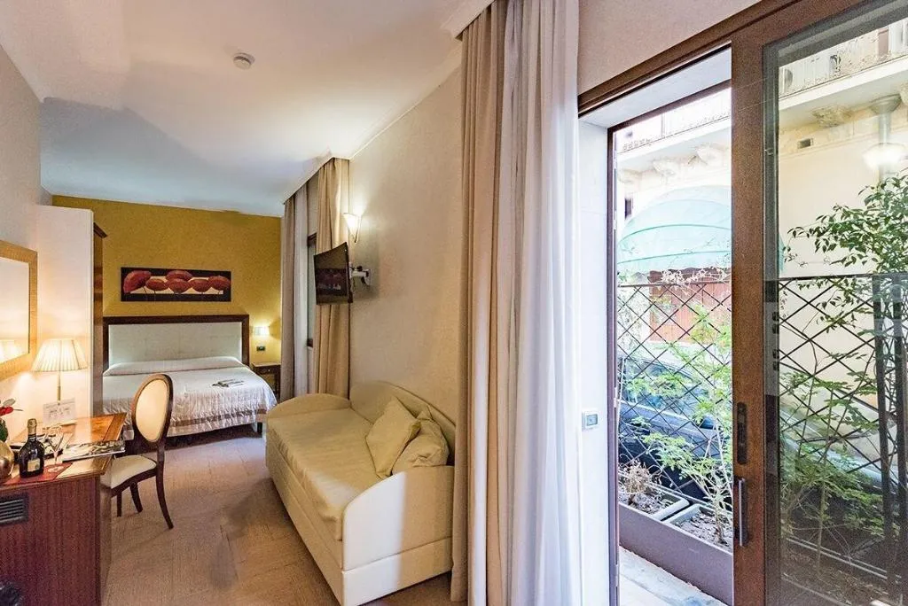 Room, Hotel Flora, Catania