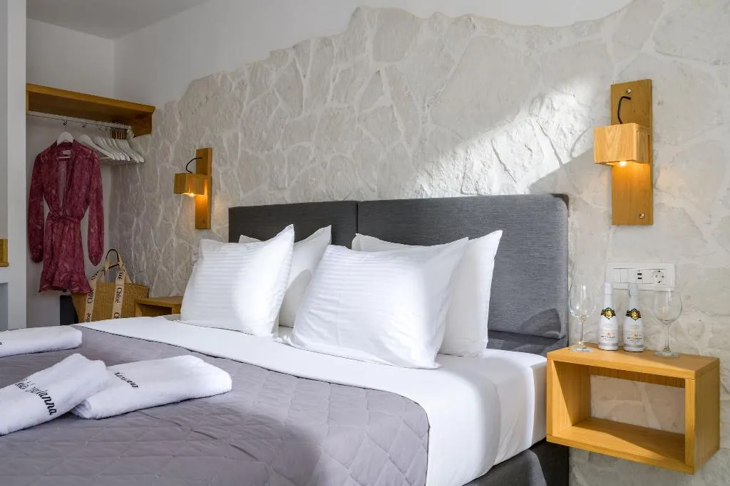 DOUBLE ONE BED Room, Marianna Hotel, Santorini