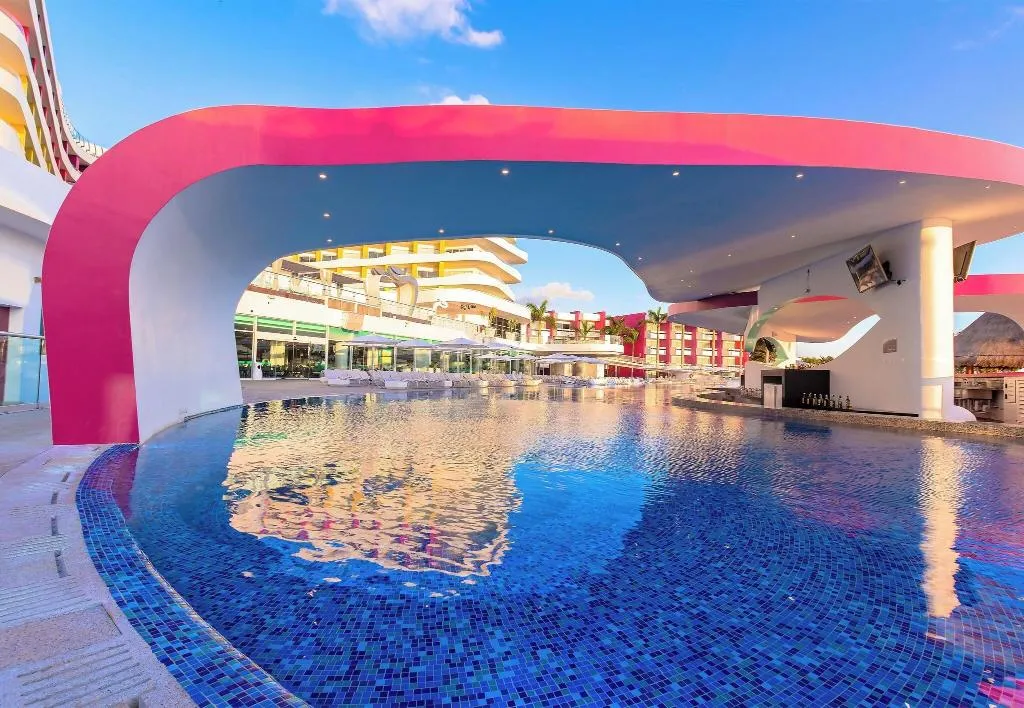 Pool, Temptation Cancun Resort, Cancun Area