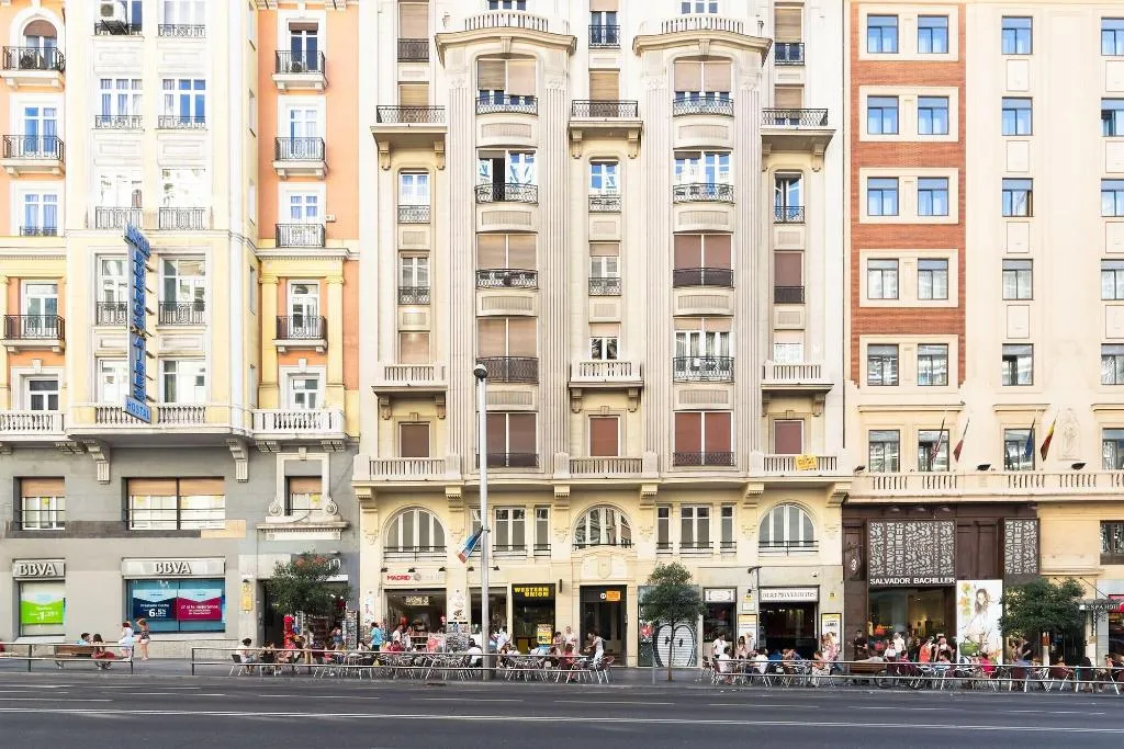 General view, Hostal Gran Via 63 Rooms, Madrid
