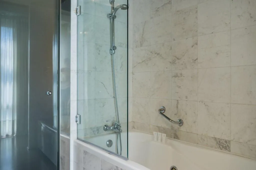 JUNIOR SUITE KING SIZE BED Room, AC Ciudad de Sevilla, Seville