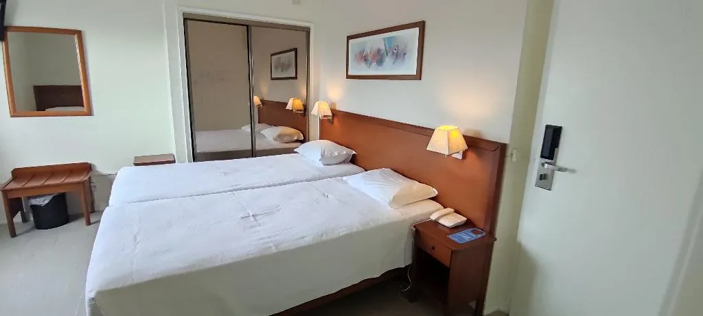 Double or Twin STANDARD Room, Sao Mamede Estoril Hotel, Lisbon