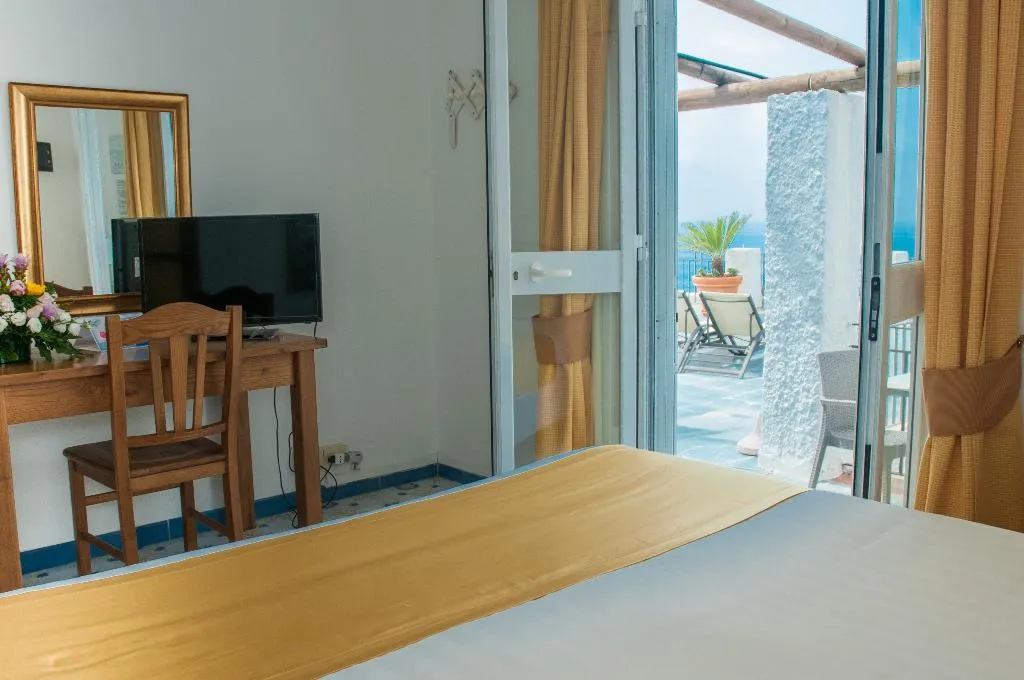 DOUBLE SEA VIEW Room, Borgo Romantica Resort & SPA, Naples