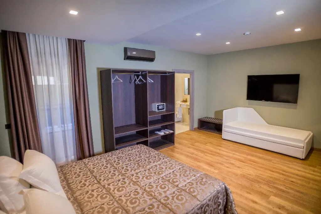 SUITE STANDARD Room, Hotel Europa Art Caserta, Naples