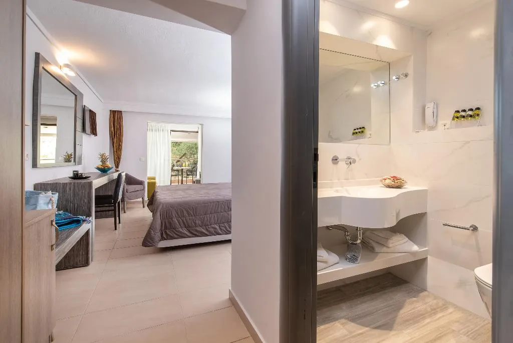 JUNIOR SUITE STANDARD Room, Lagomandra Hotel & Spa, Halkidiki
