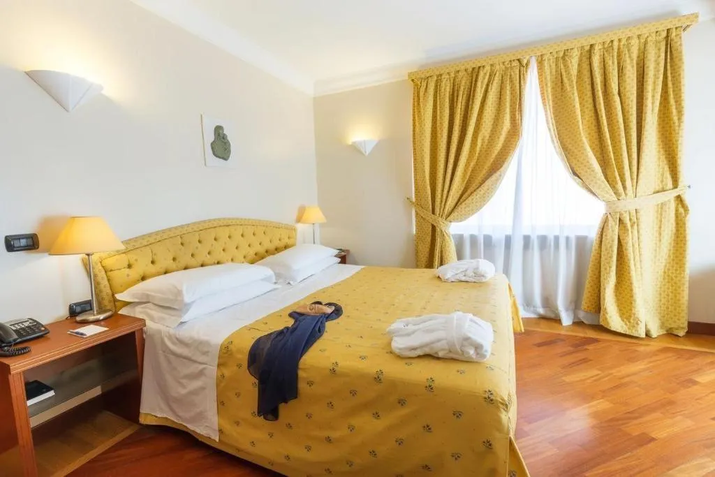JUNIOR SUITE SEA VIEW WITH TERRACE Room, Hotel Nettuno, Catania, Catania