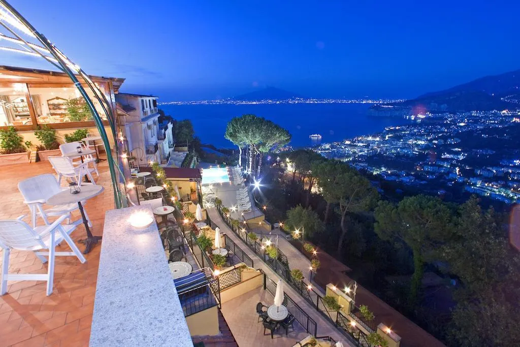 Terrace, Residence Le Terrazze Sorrento, Naples