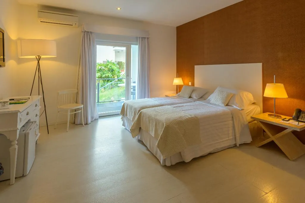 TWIN WITH BALCONY Room, Amazonia Estoril Hotel, Lisbon