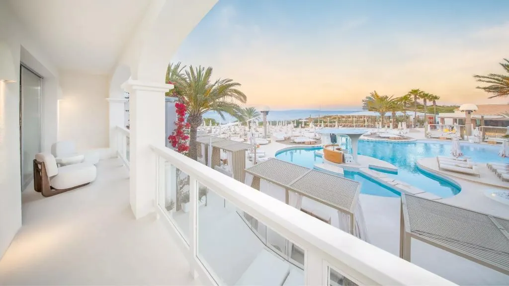 SUITE SEA VIEW Room, Destino Five Ibiza 5 Grand Luxe Resort, Ibiza