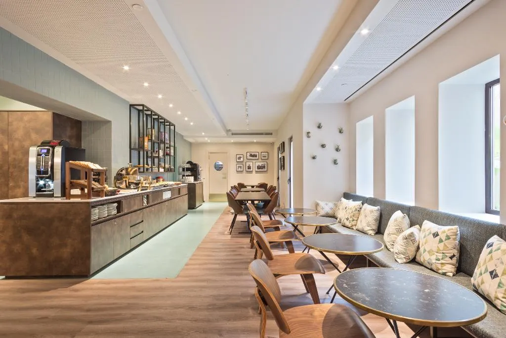 Restaurant, Via Augusta, Barcelona