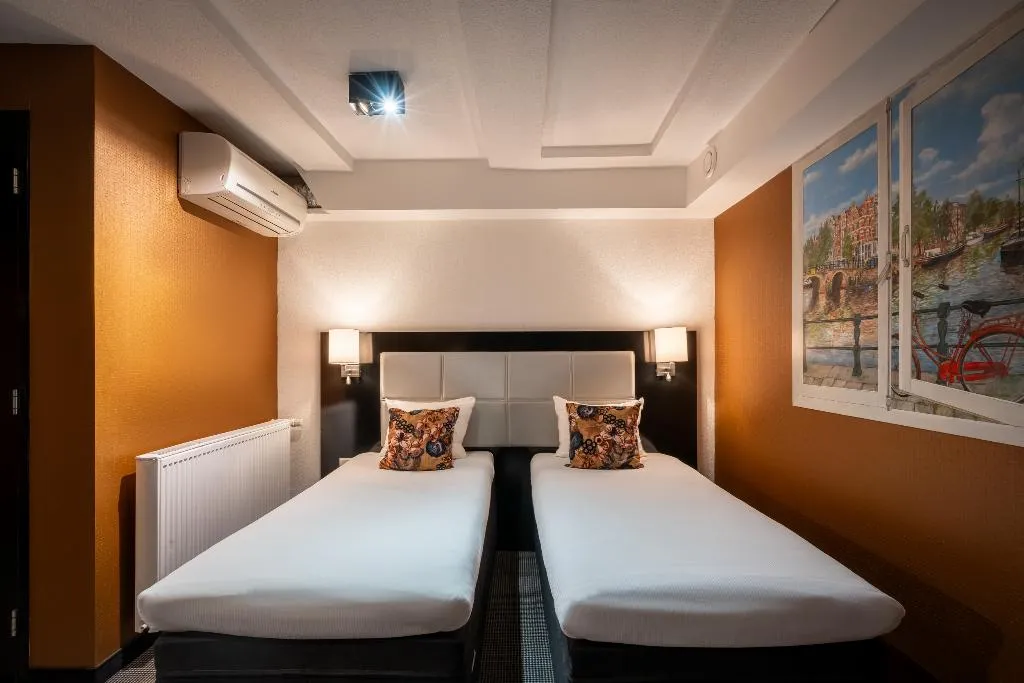 TWIN INNER Room, Mansion, Amsterdam