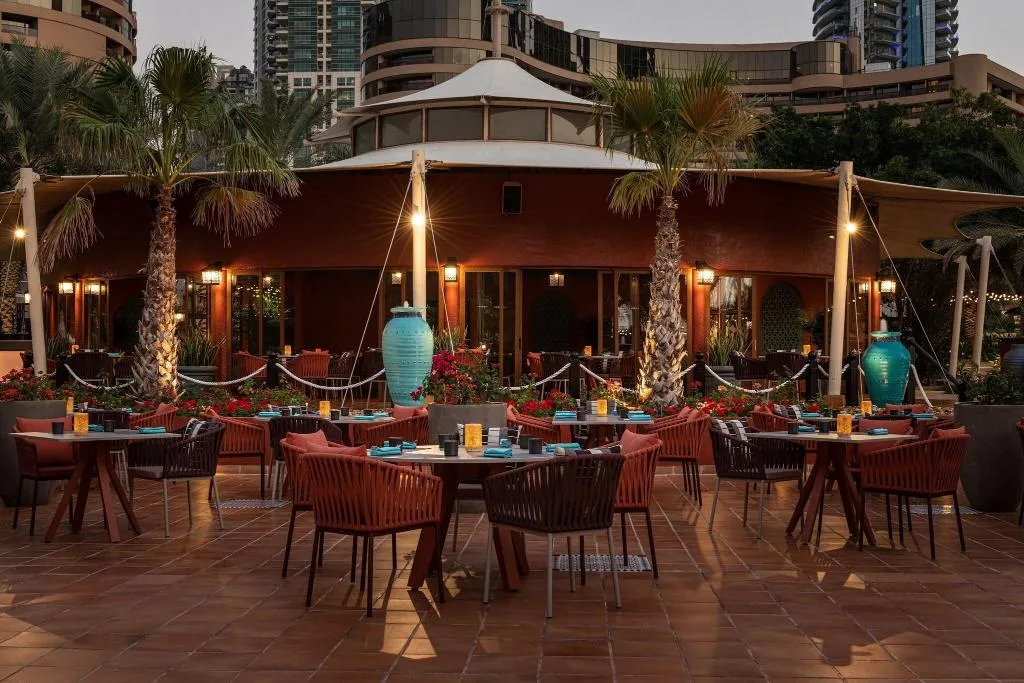 Restaurant, Le Royal Meridien Beach Resort and Spa, Dubai