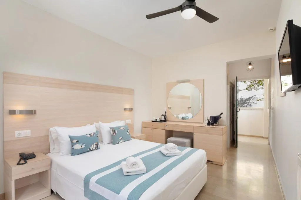 Double or Twin CAPACITY 3 Room, Iliada Beach, Corfu