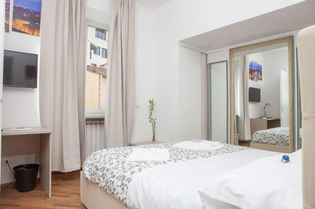 Room, Le Tre Lune Suites, Florence