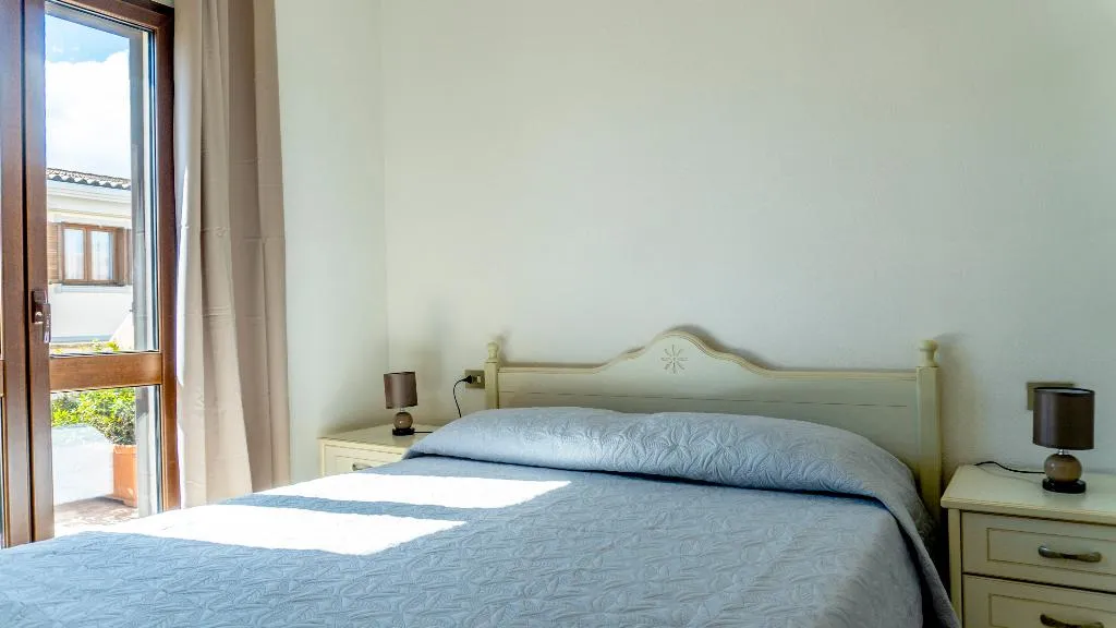 APARTMENT THREE BEDROOMS TWO BATHROOMS Room, PMS CaseVacanze Olbia, Olbia