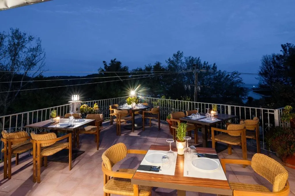 Restaurant, Petra Nera, Skiathos