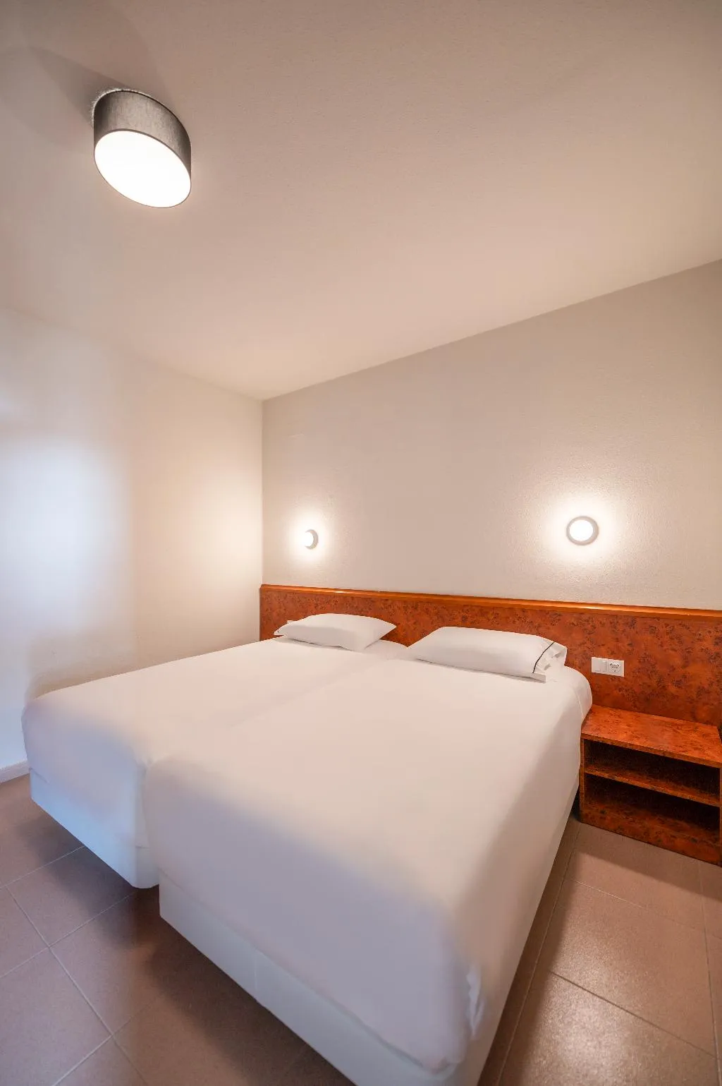 APARTMENT COMFORT Room, Hesperia Sant Joan, Barcelona