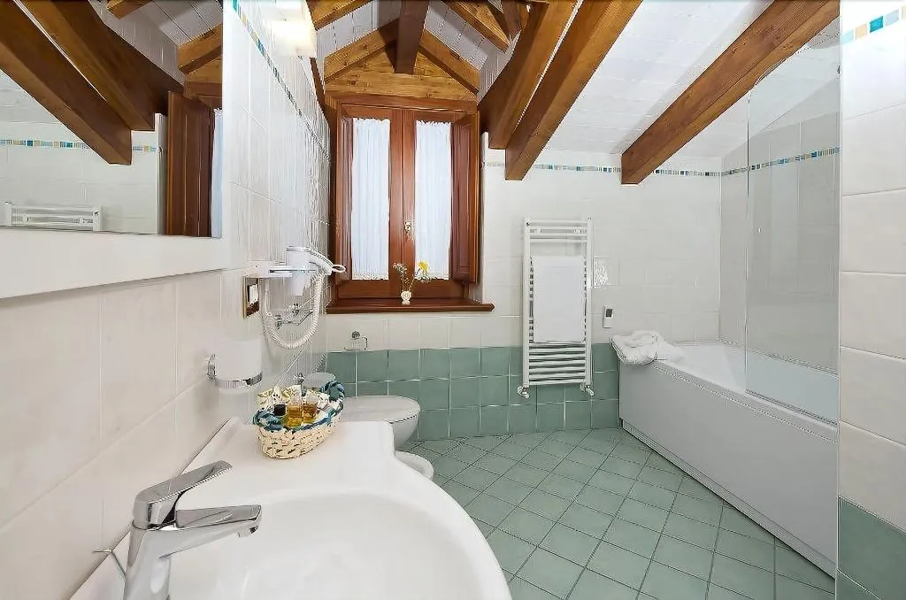 Room, Villa Maria, Naples