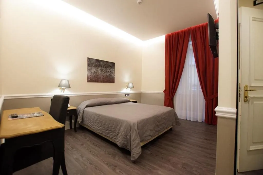 Room, Giglio Dell'Opera, Rome