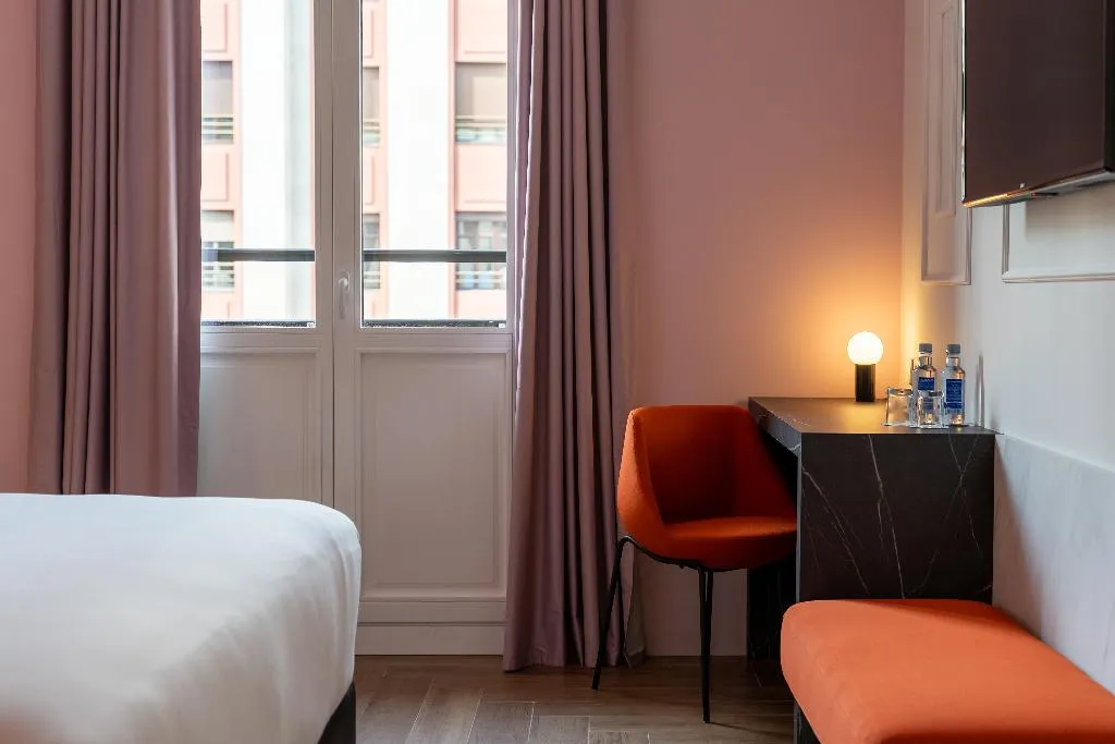 DOUBLE STANDARD Room, Ikonik Gran Vía, Madrid