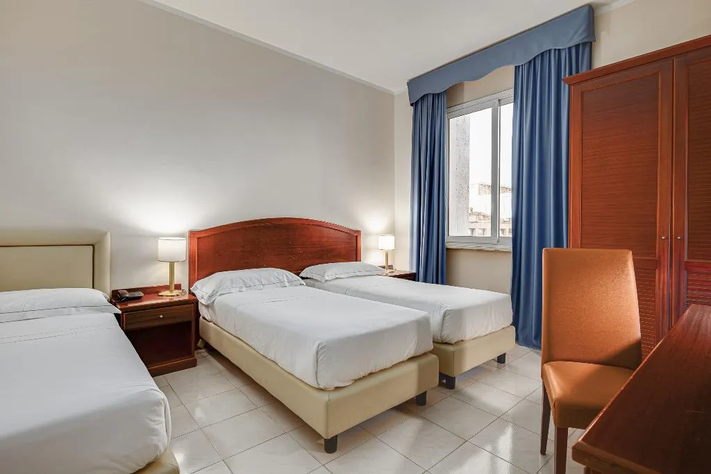 TRIPLE ECONOMY Room, Hotel Mediterraneo, Rome