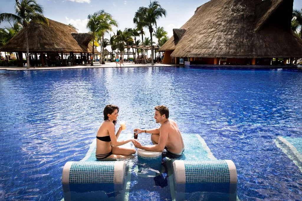 Pool, Barcelo Maya Palace, Cancun Area