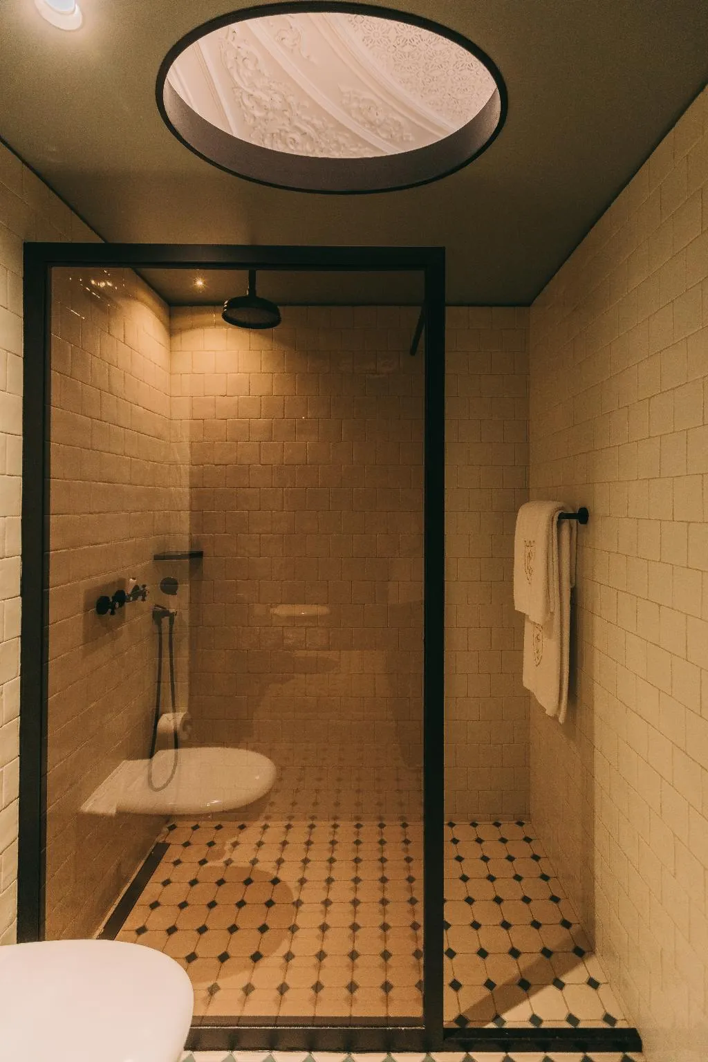 Double or Twin BASIC Room, Torel Royal Court, Porto