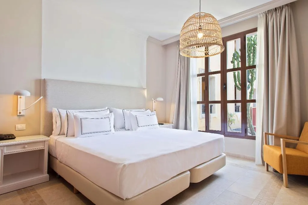 JUNIOR SUITE STANDARD Room, Melia Villaitana, Costa Blanca