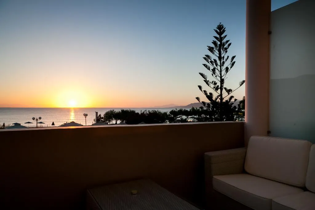 SUITE LUXURY SEA VIEW Room, Georgioupolis Beach Hotel, Crete