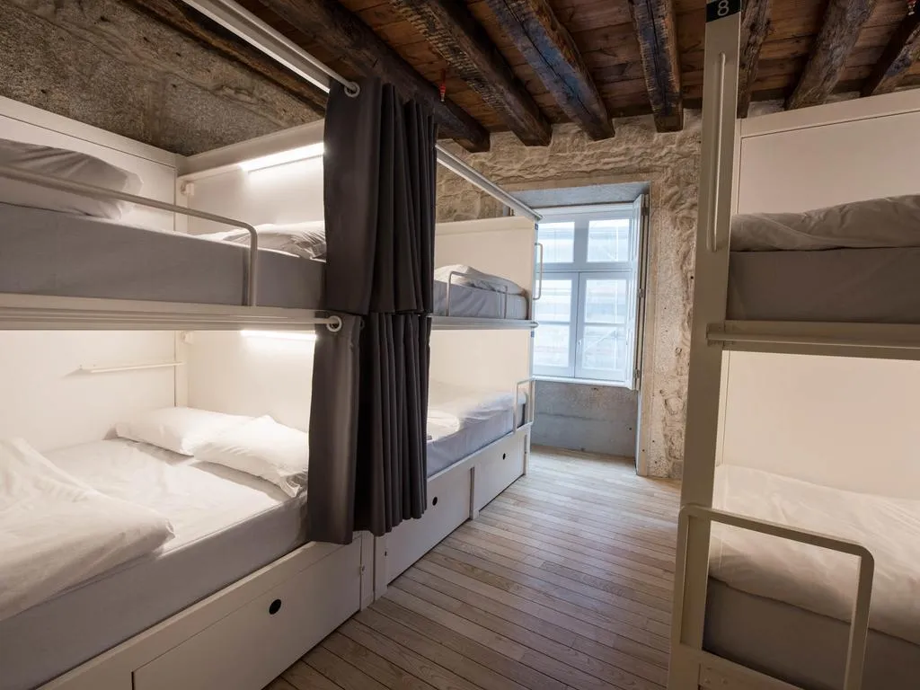 Bed in dormitory STANDARD Room, Bluesock Hostels Porto, Porto